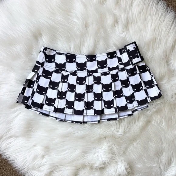 Dolls Kill x Emily The Strange Cat Bandit Belted Micro Mini Skirt Large L - Picture 1 of 4